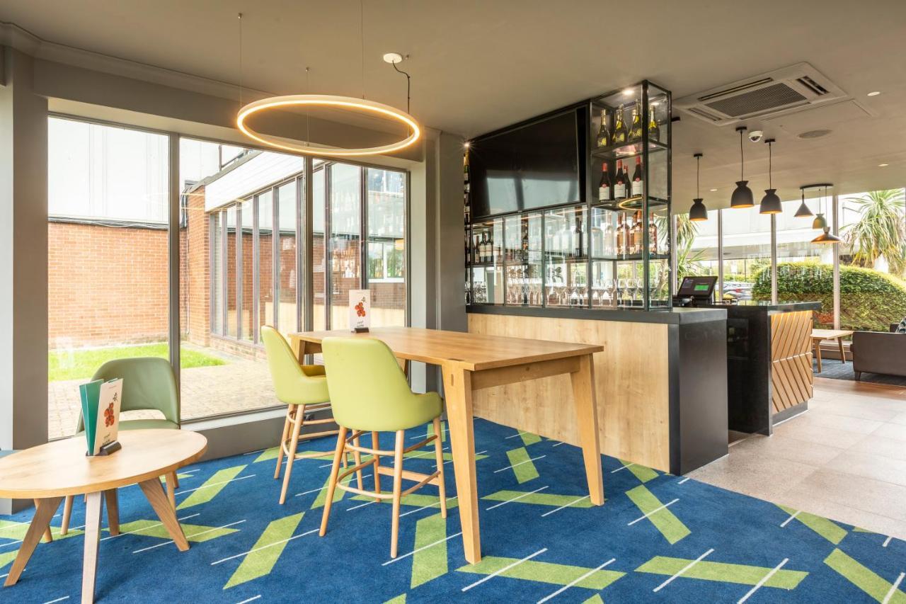 Holiday Inn Basildon By Ihg Zewnętrze zdjęcie